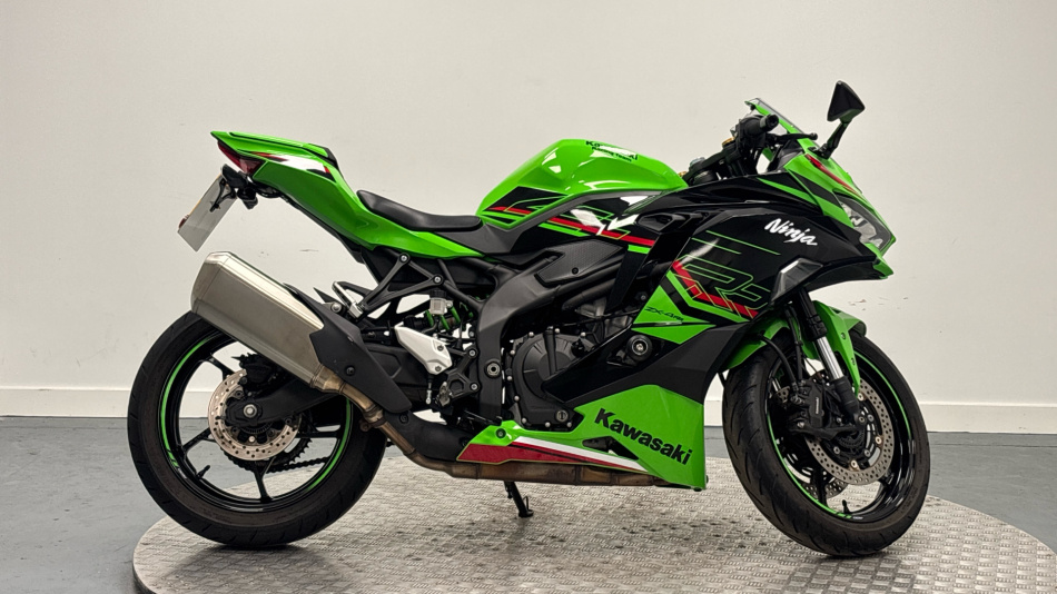 Kawasaki Ninja Zx 4 ZX400SRFNN (24MY)